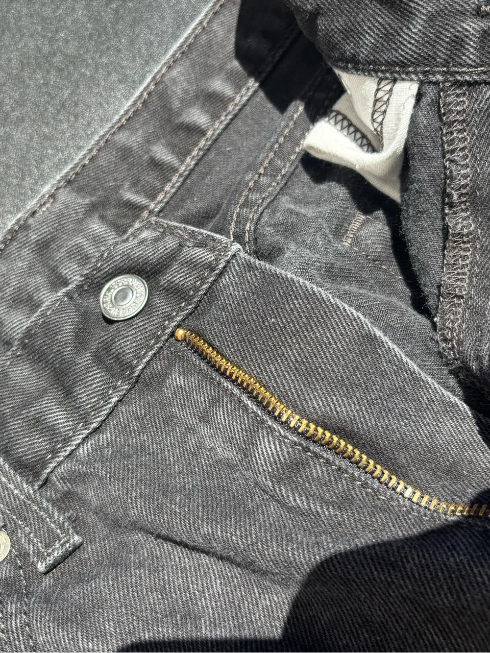 Levi 505s Men’s Pants 33W32L